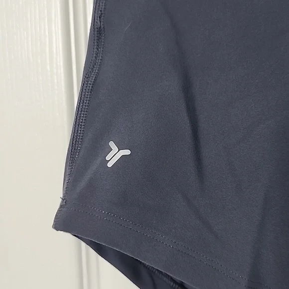 OLD NAVY ACTIVE WOMAN'S MUSCLE TOP XXL - Picture 6 of 11